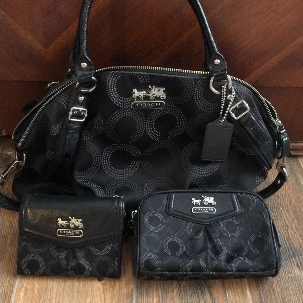 Grey/Silver Coach Bag WITH MATCHING WALLET & POUCH